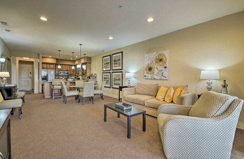 Branson Condo | Inviting Branson Condo w/Outdoor Dining Area