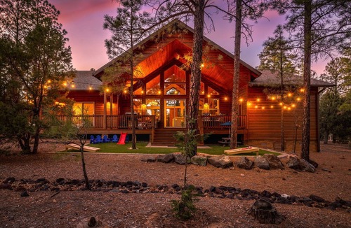Torreon House | Iris Lodge at Torreon, Peaceful Nature Retreat!