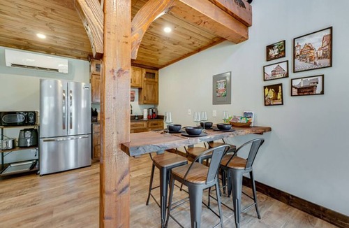 Ponce De Leon Condo | James River Waterfront Ozarks Rental Kayak, Fish, Relax! Unit 1