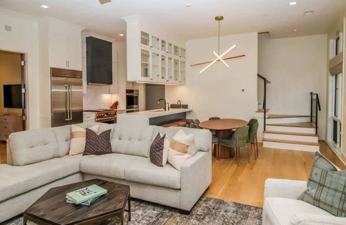 Oxford House | Jefferson Manor A by Apex Short Term Stays