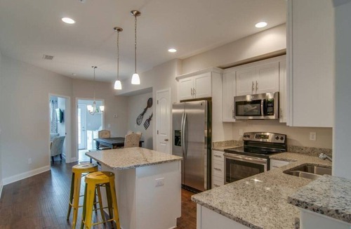 Bellevue House | July Fun! Happy & Chill in West Nashville!