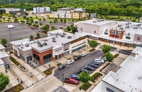 Bellevue House | July Fun! Happy & Chill in West Nashville!