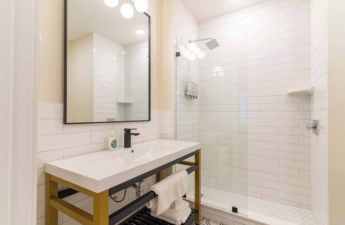 Frankfort Hotel | Junior Suite, Queen
