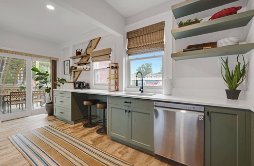 Southmoreland House | KC Gem - Steps to Streetcar, Dining & Entertainment