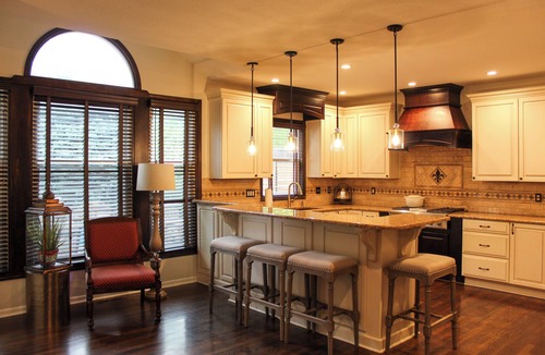 Overland Park House | KC Pool Getaway! 5-bedroom house: private outdoor space with kitchen & patio!