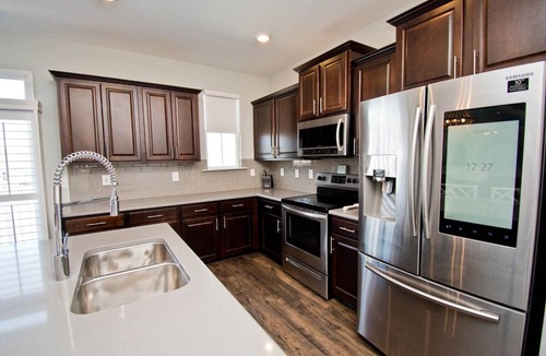 Morehead City House | Keeper's Retreat, Townhouse in Historical Beaufort, NC!