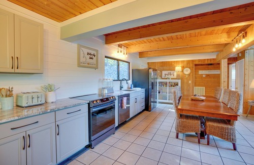 New Concord House | Kentucky Lake Farmhouse & Chalet