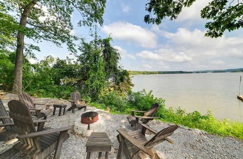 Eva House | Kentucky Lake Getaway w/Boat Launch & Dock!