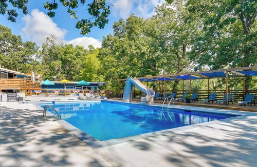 Kimberling City Cottage | Kimberling City Oasis: Boat Slip, Kayaks & More!