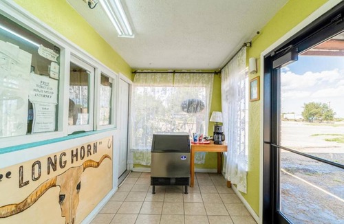 Boise City Apartment | King Bed|Smk|Boise City, OK