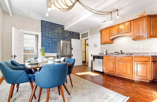 Shelby Park Apartment | KING Sleep8 4Bed 2BR 2 BA Swepson Hideaway 202
