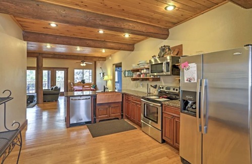 Shell Knob Cabin | Kings River Lodge North” - Spacious 10 Bedroom Log Cabin Across from the Lake!
