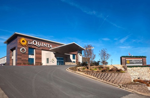 Branson Theater District Hotel | La Quinta by Wyndham Branson