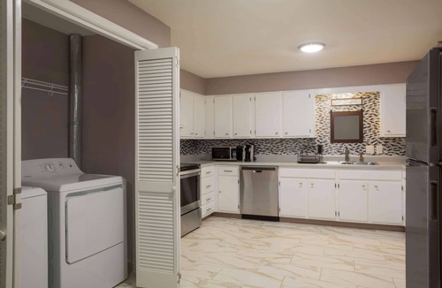 Branson Theater District Hotel | La Quinta Inn & Suites by Wyndham Branson