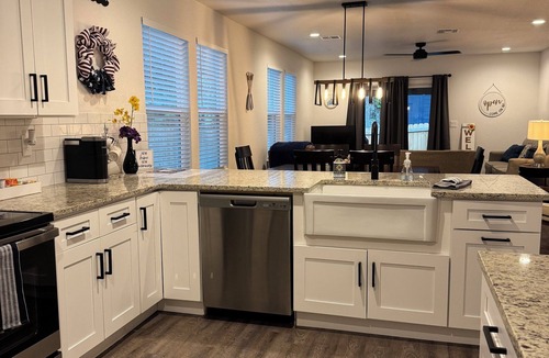 Afton House | LAKE FEVER 14 MONKEY ISLAND BATTLEFIELD 3 BEDROOMS, 2 BATH 1K, 1Q, 1 F, 1T BEDS