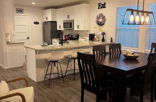 Afton House | LAKE FEVER 14 MONKEY ISLAND BATTLEFIELD 3 BEDROOMS, 2 BATH 1K, 1Q, 1 F, 1T BEDS
