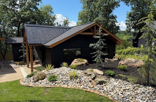 Lake Catherine House | Lakefront Escape in Hot Springs 2BR/2BA, Hot Tub, Fireplace & Boat Slips