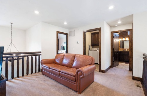 Lampe House | Lakefront-Chalets Resort Lakefront Villa Free Amenities 10 Min to Dogwood Canyon