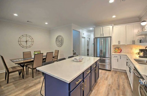 Lake Hamilton House | Lakefront Retreat in Lake Hamilton