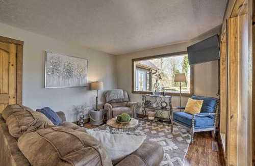 Shell Knob House | Lakefront Shell Knob Home with Deck and Gas Grill