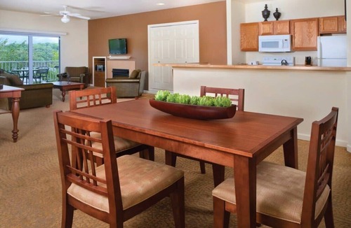 Osage Beach Condo | Lakeside Getaway: 1BR King Suite at Wyndham Ozarks