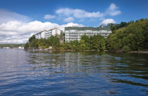 Osage Beach Condo | Lakeside Getaway: 1BR King Suite at Wyndham Ozarks