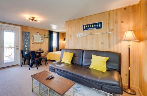 Kimberling City House | Lakeside Reeds Spring Home with Pool Access and Deck!