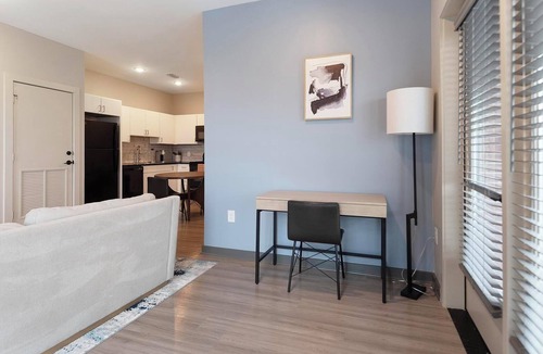 Pinch District Apartment | Landing | Amazing 1BD, Pool, Gym