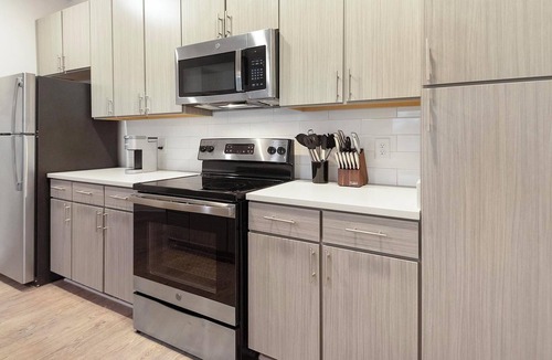 Cordova Apartment | Landing | Amazing 1BD, Pool, Clubhouse