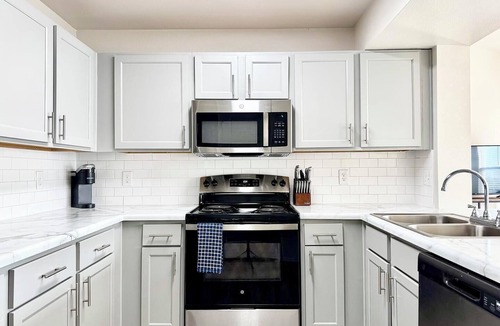 Belton Apartment | Landing | Amazing 1BD, Pool, Clubhouse