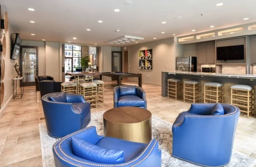 New Pathways Apartment | Landing | Beautiful 2BD, Pool, Gym