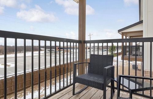 Broken Arrow Apartment | Landing | Beautiful 2BD, Gym, Game Room