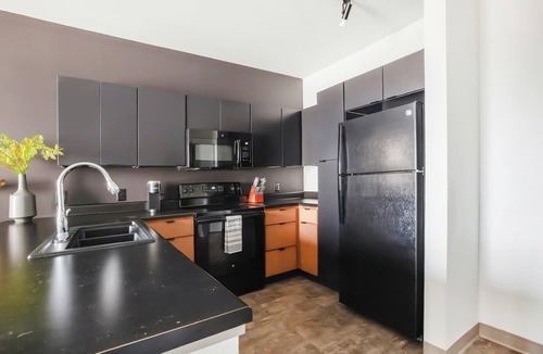 Springfield Apartment | Landing | Chic 1BD, Courtyard