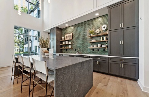 Cordova Apartment | Landing | Chic 2BD, Clubhouse