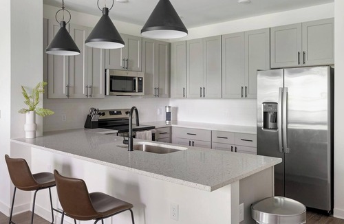 Brentwood Apartment | Landing | Incredible 1BD, Gym, Clubhouse