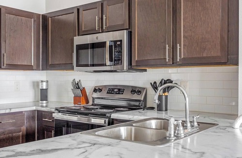 Broken Arrow Apartment | Landing | Incredible 2BD, Gym, Game Room