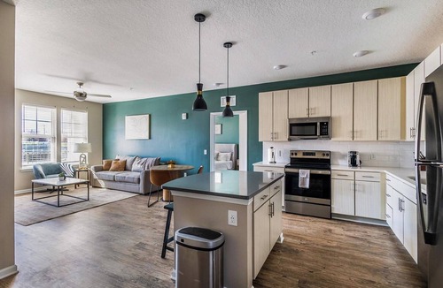 Kenton Apartment | Landing | Modern 2BD, Pool, Clubhouse