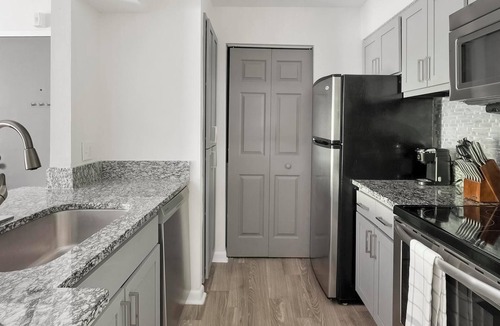 Green Hills Apartment | Landing | Spectacular 1BD, Gym, Courtyard