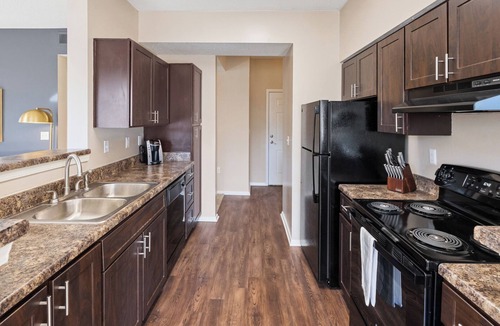 Germantown Apartment | Landing | Spectacular 2BD, Pool, Gym