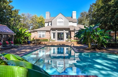 Germantown Apartment | Landing | Spectacular 2BD, Pool, Gym