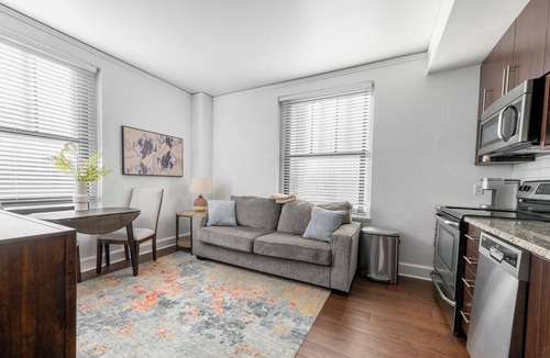Financial District Apartment | Landing | Spectacular 2BD, Pool, Game Room