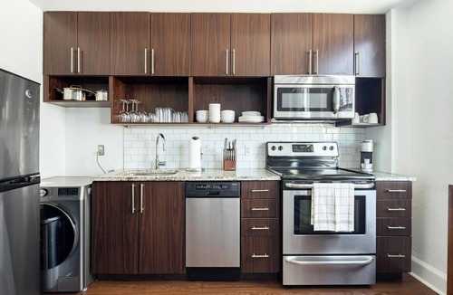 Financial District Apartment | Landing | Spectacular Studio, Pool, Yoga Studio