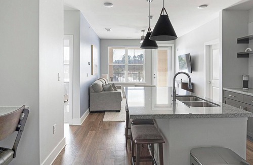 Ferndale Apartment | Landing | Spectacular 2BD, Gym, Yoga Studio