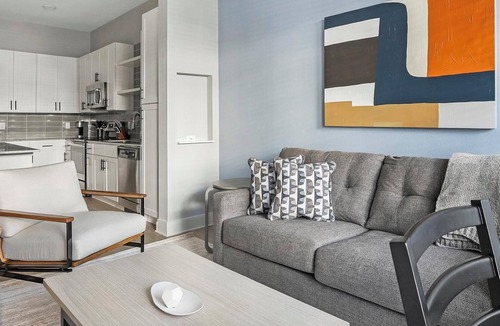 Rock Creek Apartment | Landing | Stunning 1BD, Gym, Courtyard