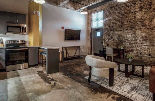 Uptown Apartment | Landing | Stunning 1BD in Uptown