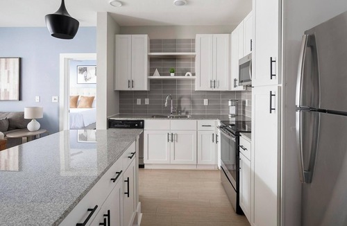 Rock Creek Apartment | Landing | Stylish 2BD, Gym, Courtyard