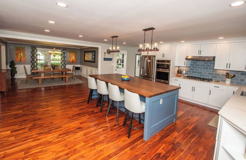 Brownsboro Zorn House | Large Home - Bar - Hot Tub - Private Back Yard