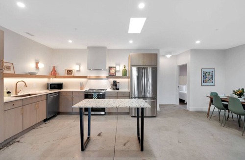 Phoenix Hill Apartment | Lay Low Loft Highlands - NULU 8BR Pool Table Balcony