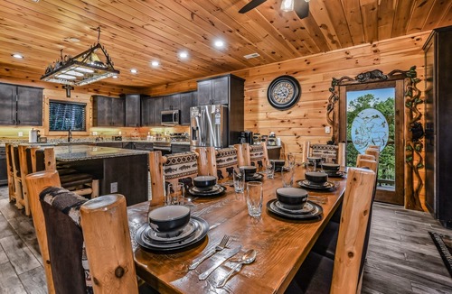Walland Cabin | Lazy Bear Lodge 5 Bedroom Cabin by RedAwning