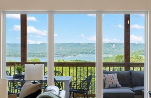 Kimberling City House | Legacy Lakeside Retreat